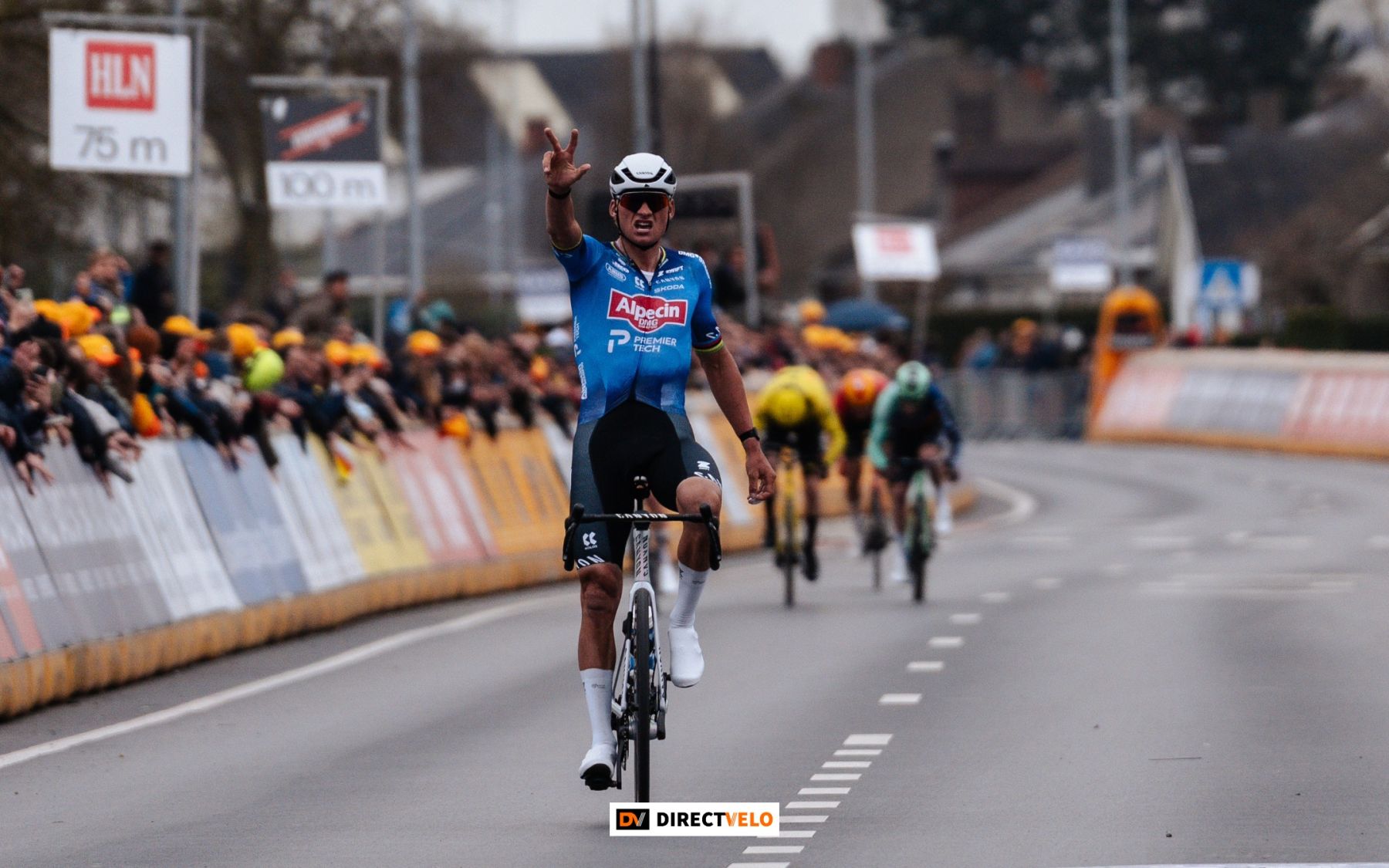 Van der Poel Wins E3 Saxo Classic: Laporte & Hagenes Reflect on Close Chase
